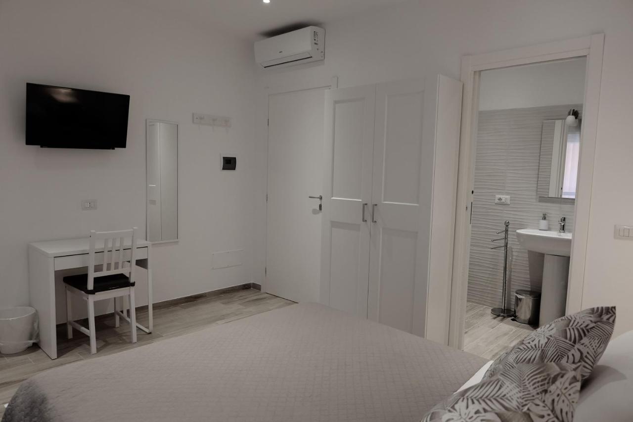Central Guest House Civitavecchia Luaran gambar